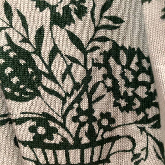 Talbots V Neck Floral Cardigan Sweater Size Large in Green NWT - Picture 3 of 6
